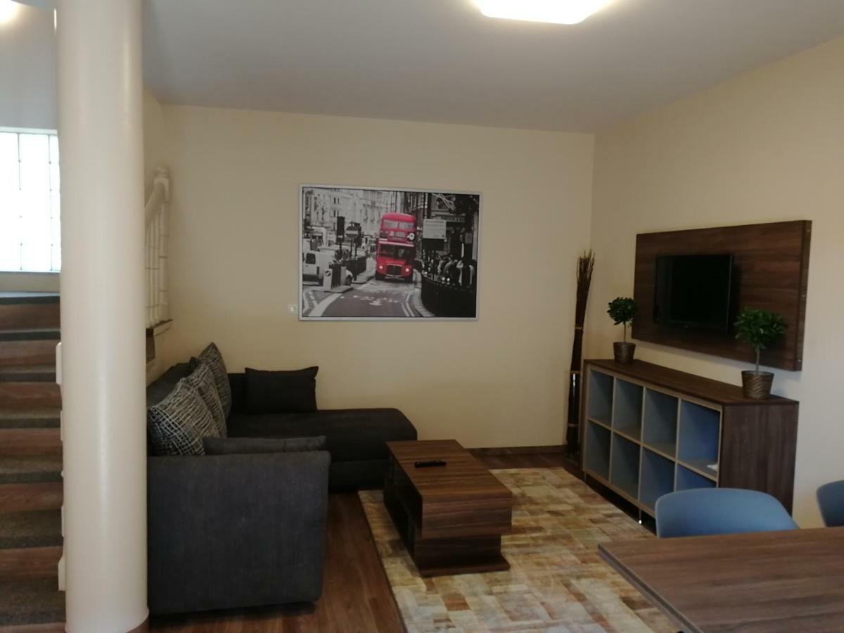 Ovar Apartman Appartement Mosonmagyaróvár Buitenkant foto