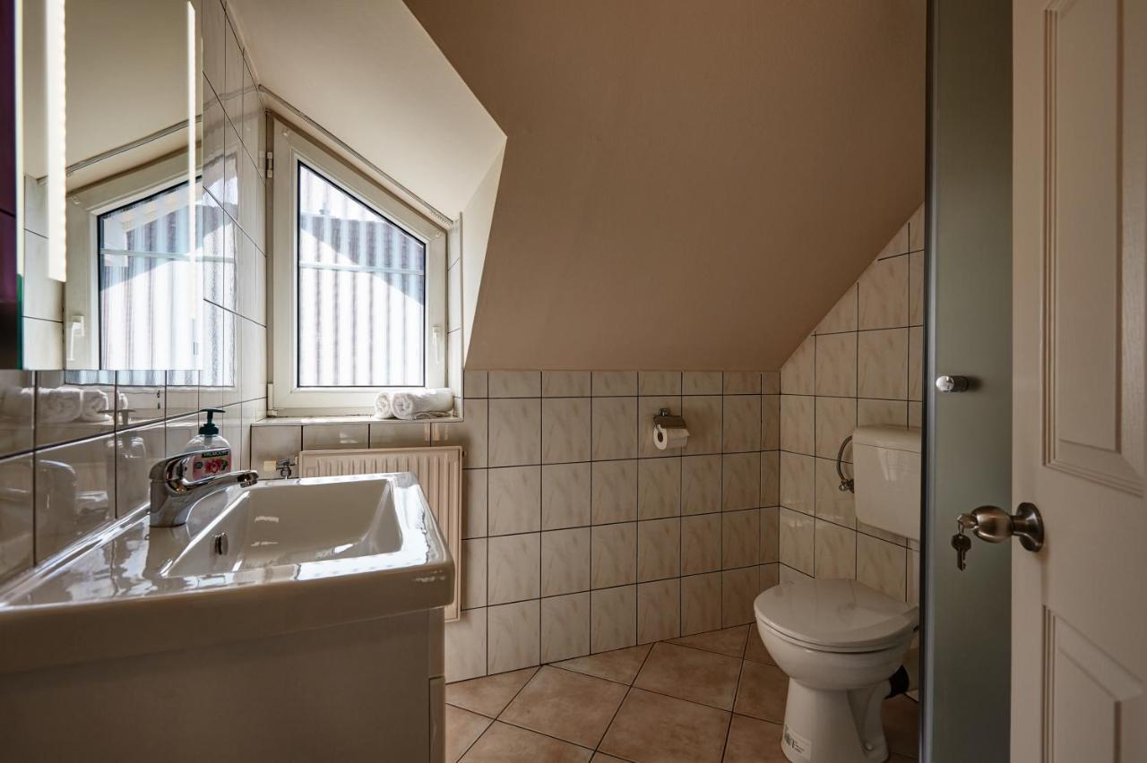 Ovar Apartman Mosonmagyaróvár Buitenkant foto
